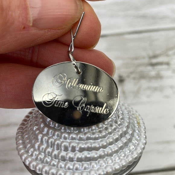 HALLMARK MILLENNIUM TIME CAPSULE 2000/2001 - Picture 3 of 7